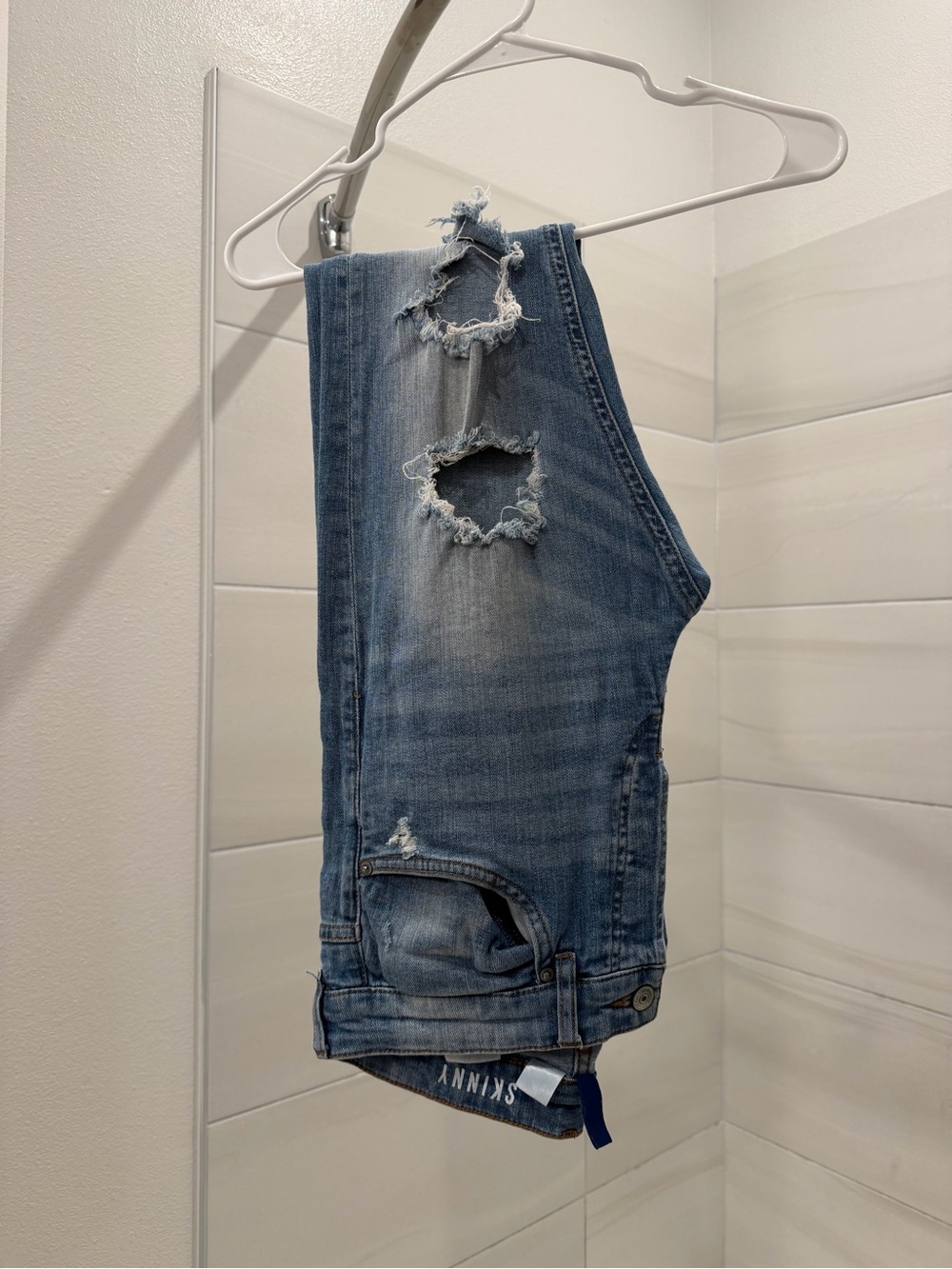 H&M Men's Skinny Ripped Blue Jeans